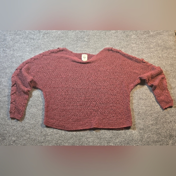 Billabong Sweaters - Billabong Burgundy Open Knit Crochet‎ Sweater Lace Up Sleeve Size Medium